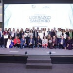 Foto de familia de los premiados