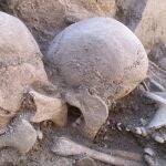 Restos de un enterramiento prehistórico localizado en el Cerro del Alcázar