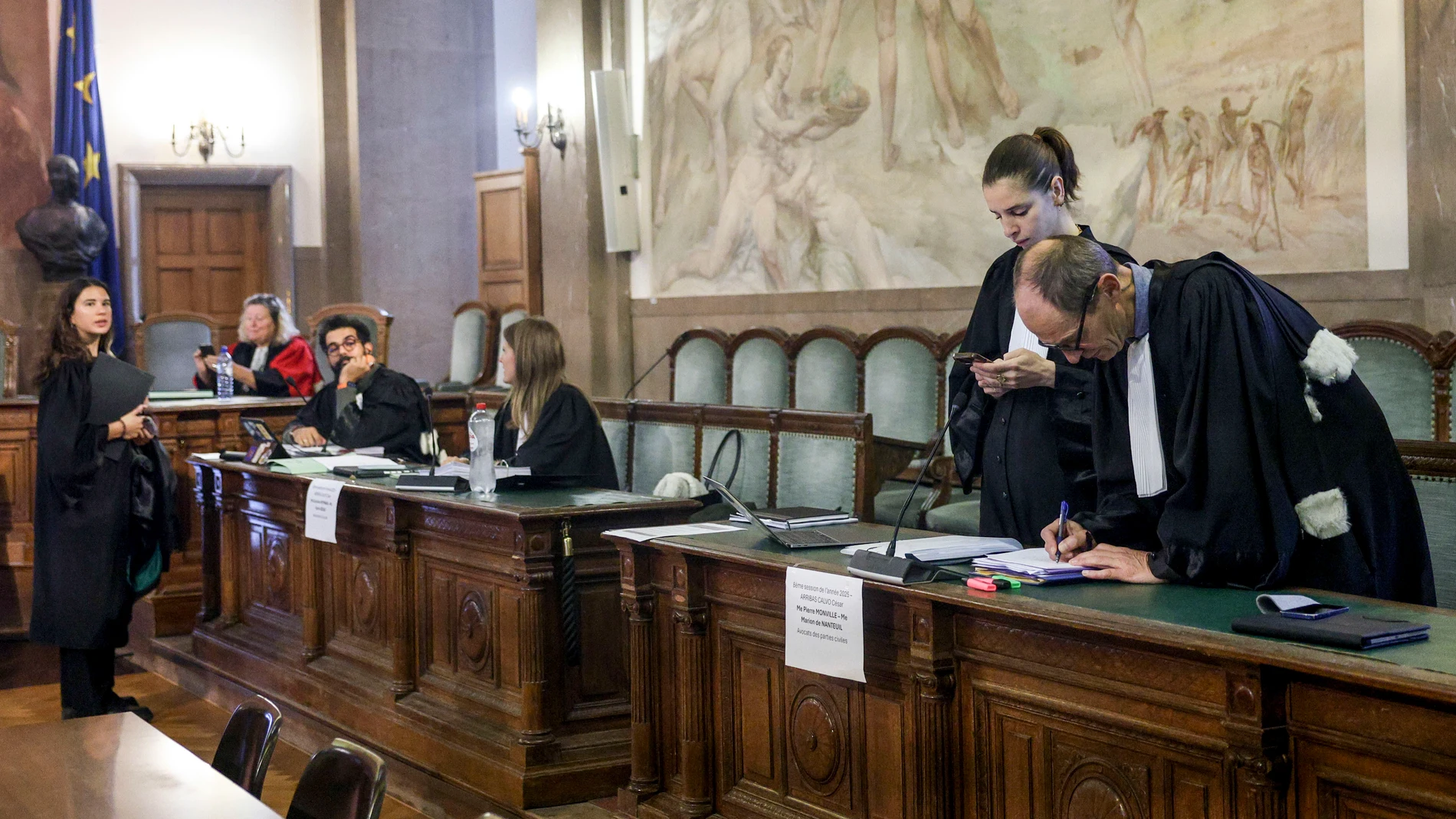 BRUSELAS (BÉLGICA), 09/10/2025.- Vista del juicio este jueves en Bruselas por el apuñalamiento mortal de Teresa Rodríguez Llamazares, la enfermera vallisoletana de 23 años asesinada en Bruselas supuestamente por su expareja en 2022. EFE/Pablo Garrigós