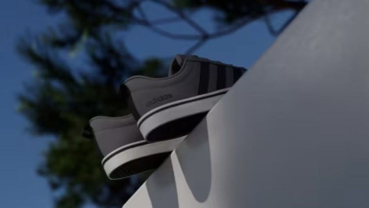 El modelo Adidas que muchos llaman “el básico perfecto” baja de precio y se vuelve viral