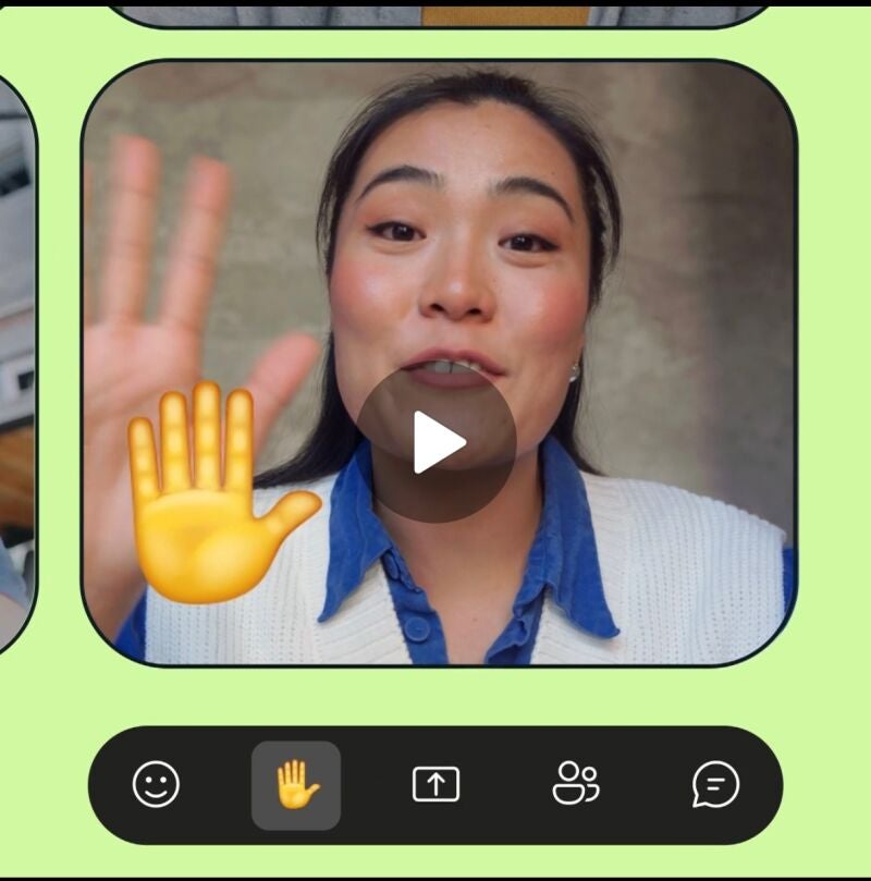 Gesto para levantar la mano durante una videollamada en WhatsApp web