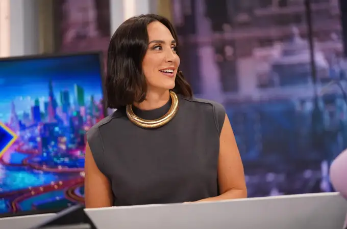 Tamara Falcó agota el polo de Zara de menos de 30 euros con su look más cómodo en el Thyssen Tamara Falcó agota el polo de Zara de menos de 30 euros con su look más cómodo en el Thyssen