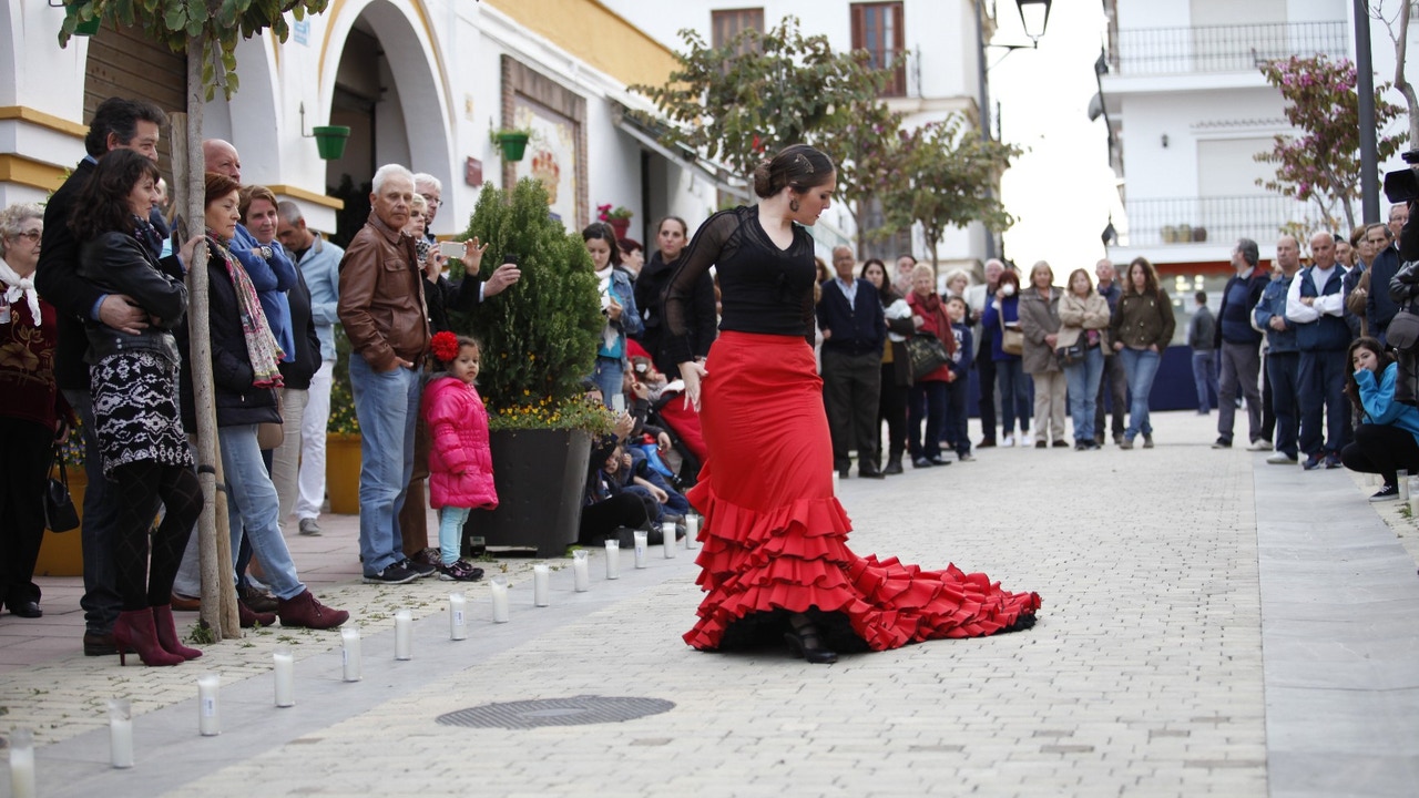 Atracciones, una feria gastronómica o el concierto de "Los secretos", protagonistas de "Estepona vive sus calles"