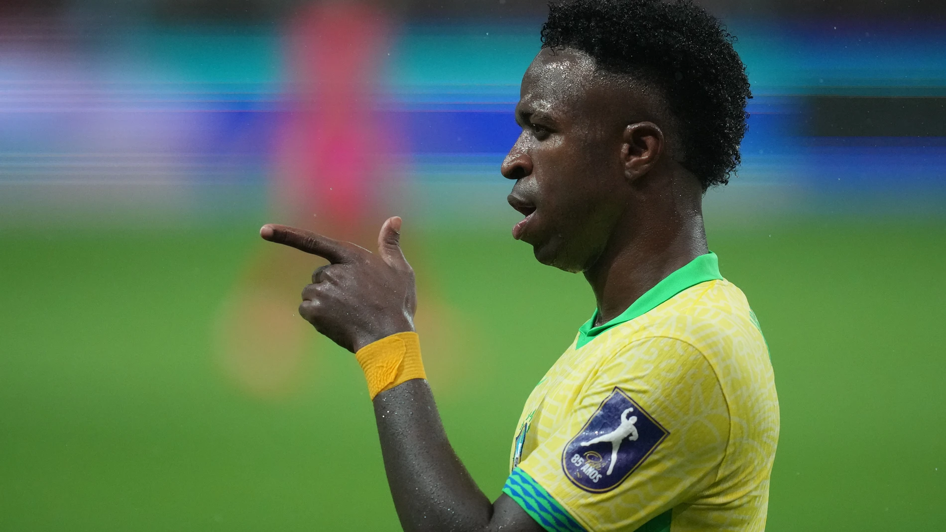 Brazil's Vinicius Junior celebrates after scoring his side's fifth goal during the international friendly soccer match between South Korea and Brazil at Seoul World Cup Stadium in Seoul, South Korea, Friday, Oct. 10, 2025. (AP Photo/Lee Jin-man)