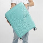 American Tourister Soundbox Spinner S