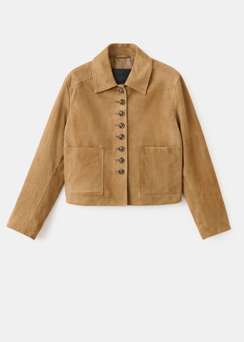 Chaqueta de ante con botones.