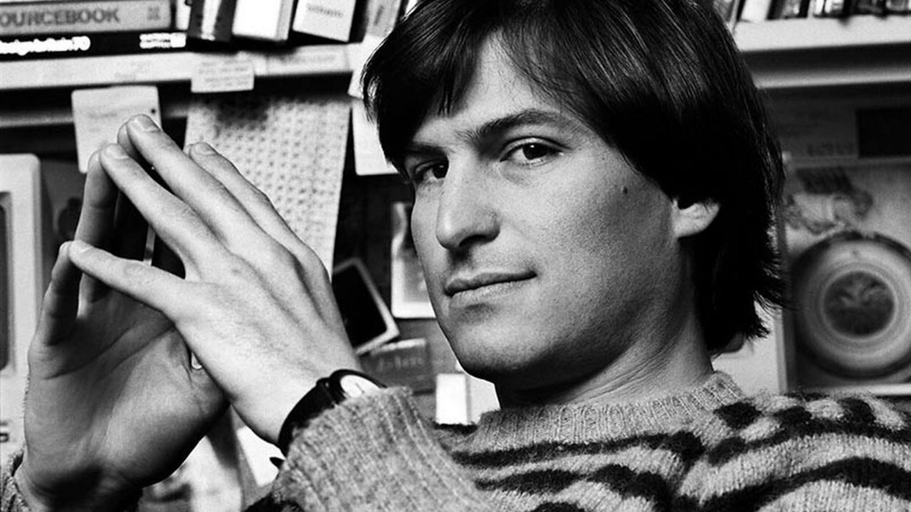 Steve Jobs le vendió un carísimo ordenador al rey emérito Juan Carlos I: lo convenció en sólo 5 minutos con su encanto y una servilleta