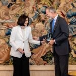  El Rey, con la presidenta del Notariado español, Concepción Pilar Barrio