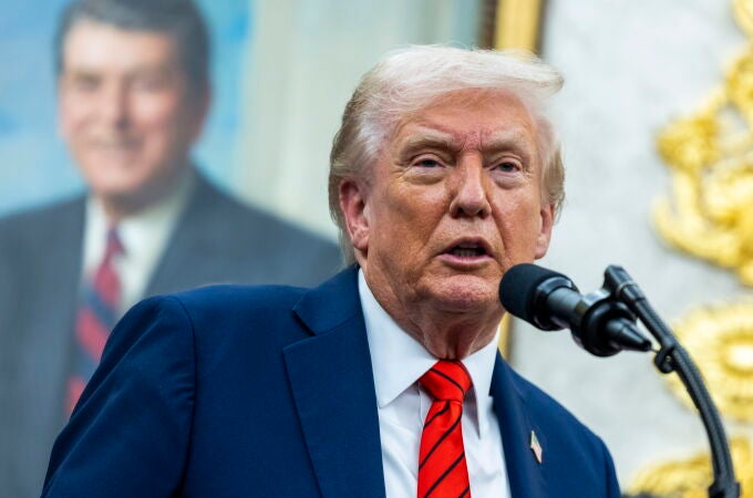 US President Donald Trump announces a drug pricing deal during a press conference in the Oval Office US President Donald Trump announces a drug pricing deal during a press conference in the Oval Office