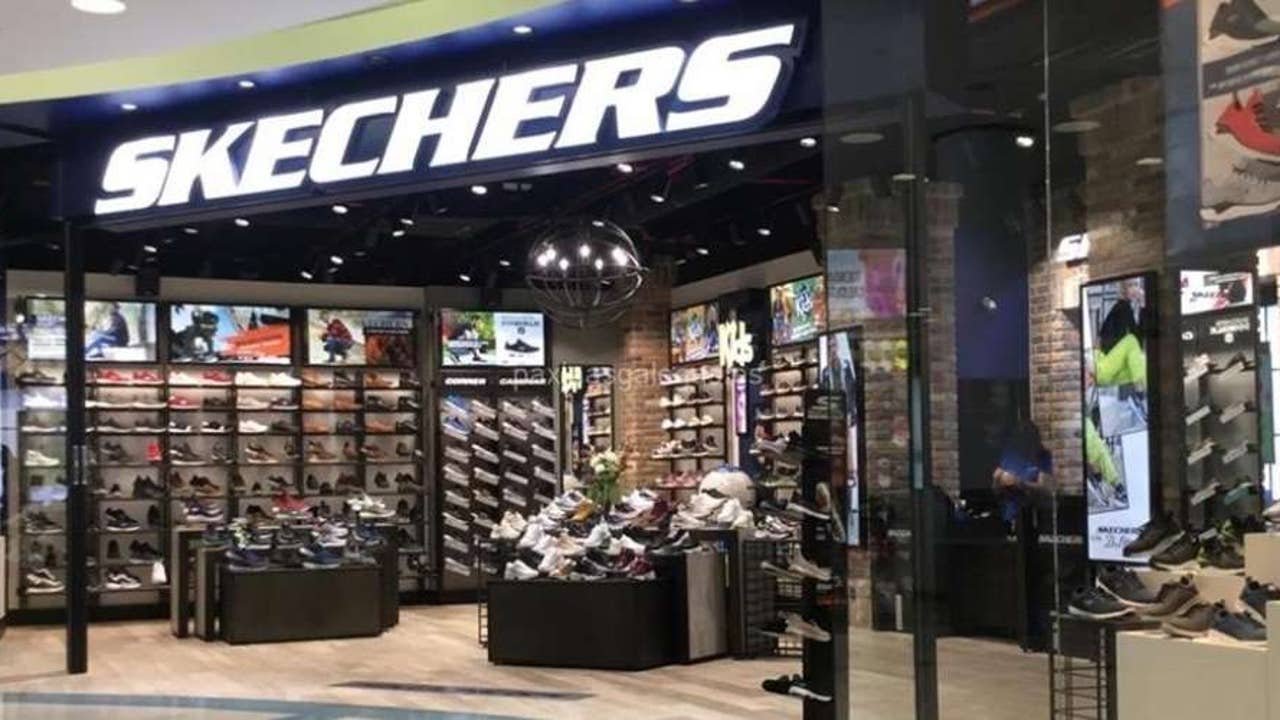 Parecen unas deportivas normales… hasta que te las pruebas: las Skechers que se sienten como caminar sobre nubes