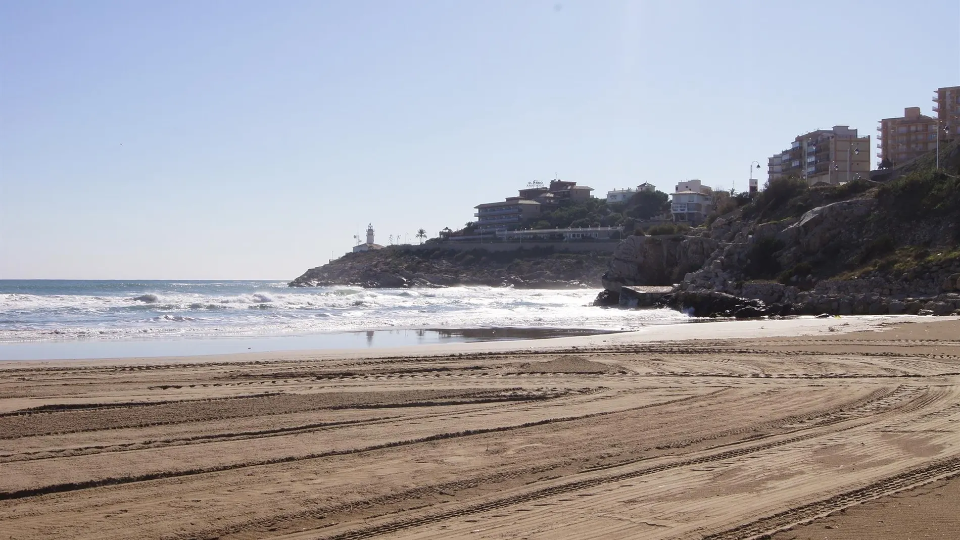 Sucesos.- Hallan un cadáver en la playa del Dosel, en Cullera (Valencia)