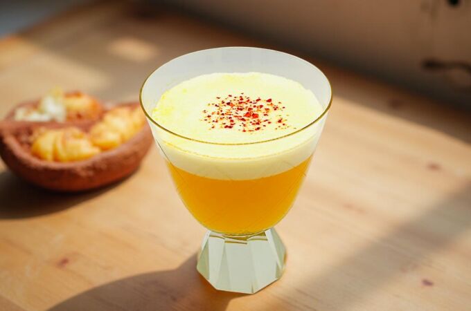 El mocktail Golden Bloom, con zumo de naranja natural 