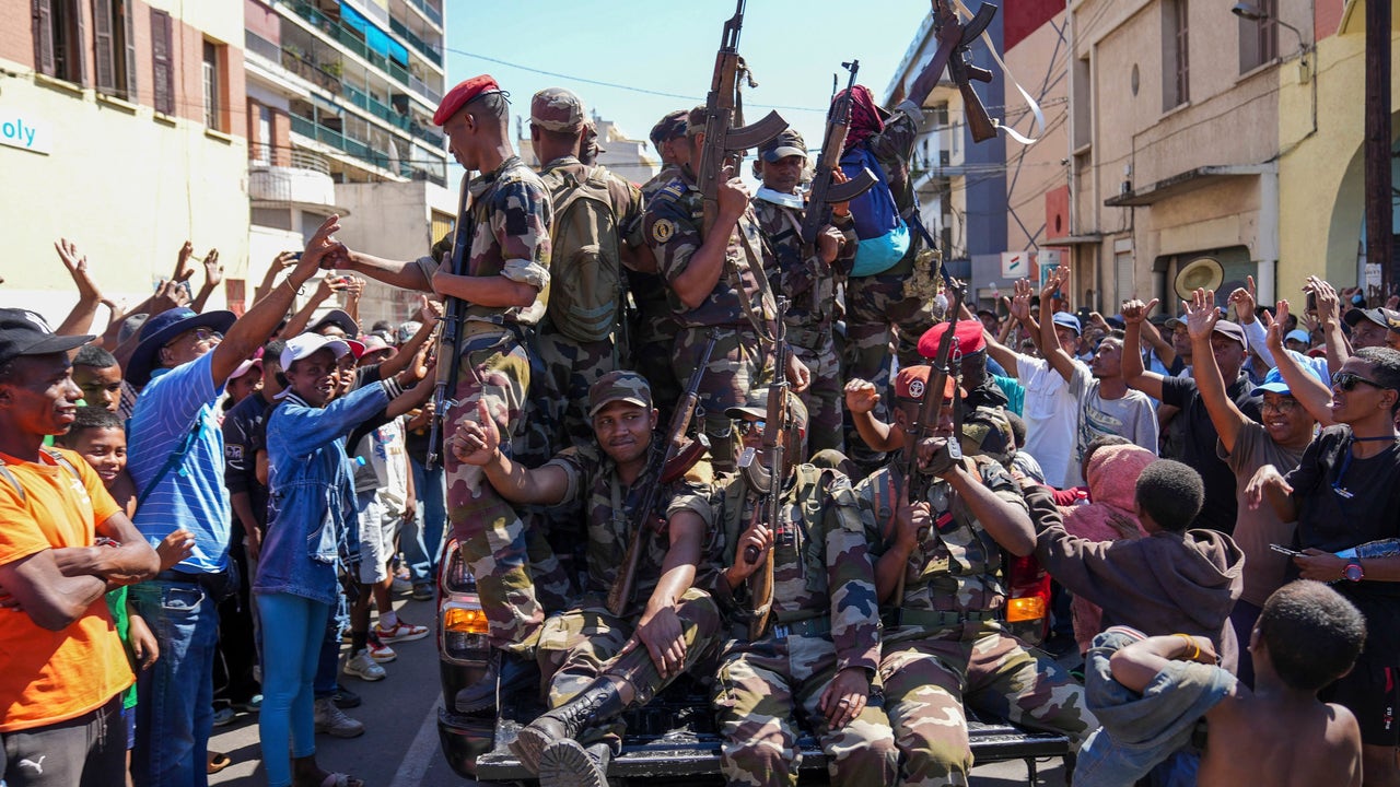 Francia niega que haya intervenido en la crisis de Madagascar