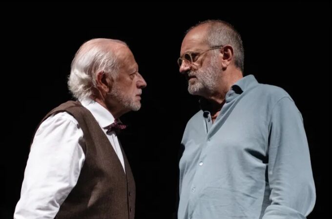 Juan Echanove (a la izquierda) y Joaquín Climent se convierten en Pierre y Cecil, respectivamente