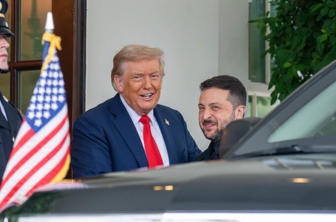 Ucrania.- Zelenski vuelve a comentar con Trump y Macron la evolución de la guerra de Ucrania