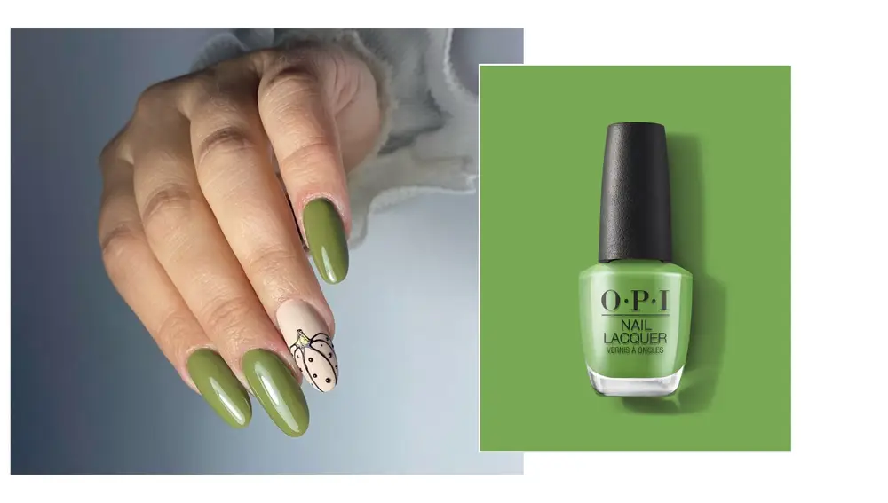Uñas en verde oliva