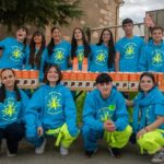 Foto de familia de la peña Prohibido Chispear, de Navares de Enmedio (Segovia), que se ha proclamado ganadora del concurso