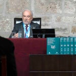 La RAE presenta en Arequipa su Diccionario Histórico, un "hito" tras 112 años de trabajos