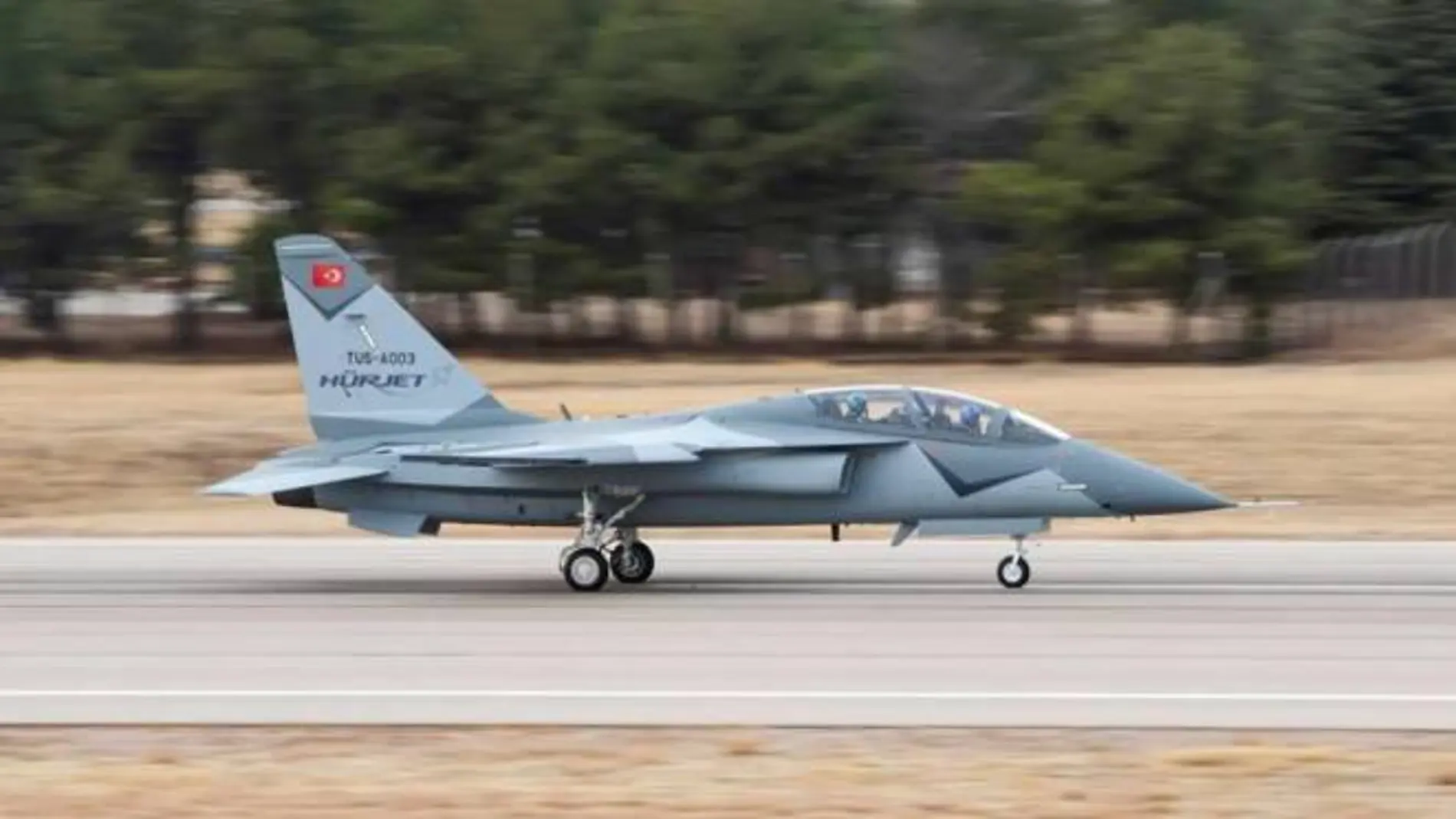 Así es el caza turco de ataque ligero Hürjet con el que España sustituirá a los F-5M de Estados Unidos.