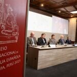 Congreso de la Lengua celebra mestizaje y a Vargas Llosa en su arranque en Arequipa, Perú