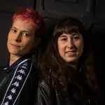 Entrevista a Lady Banana, dúo de rock zaragozano compuesto por Nerea Bueno (voz y guitarra) y Alba Villarig (b
