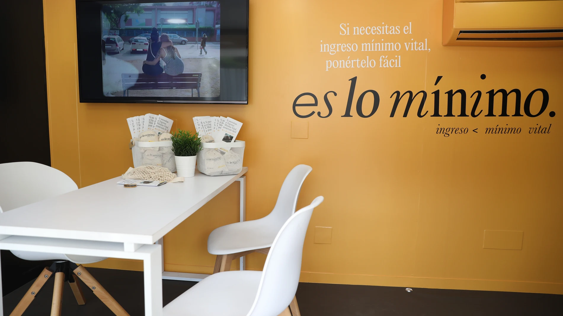 Autobús informativo sobre el Ingreso Mínimo Vital