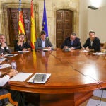 Reuni&oacute;n de Maz&oacute;n con los miembros del Consell para analizar la situaci&oacute;n derivada de las alertas meteorol&oacute;gicas
