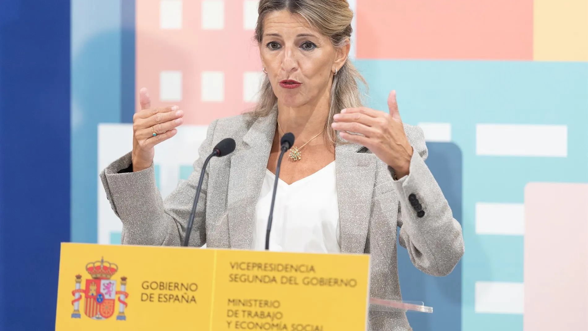 Yolanda Díaz afirma que prefería para el Nobel de la Paz a la relatora de la ONU para Palestina en vez de Corina Machado