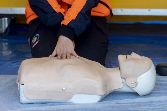 Solo el 40% de reanimaciones tras parada cardiorrespiratoria las inicia un testigo en España, frente al 60% en Europa