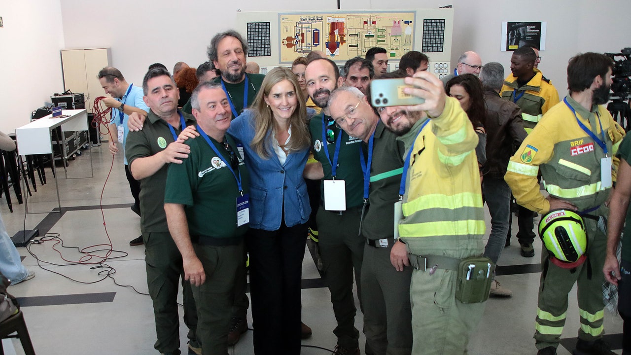 La ministra Aagesen se compromete a un servicio profesionalizado contra el fuego todo el año y con las mejores condiciones