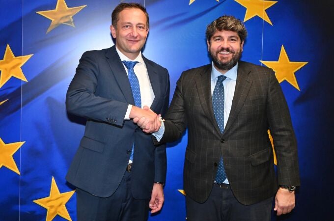 López Miras traslada al comisario de Agricultura de la UE la necesidad de blindar el Trasvase Tajo-Segura
