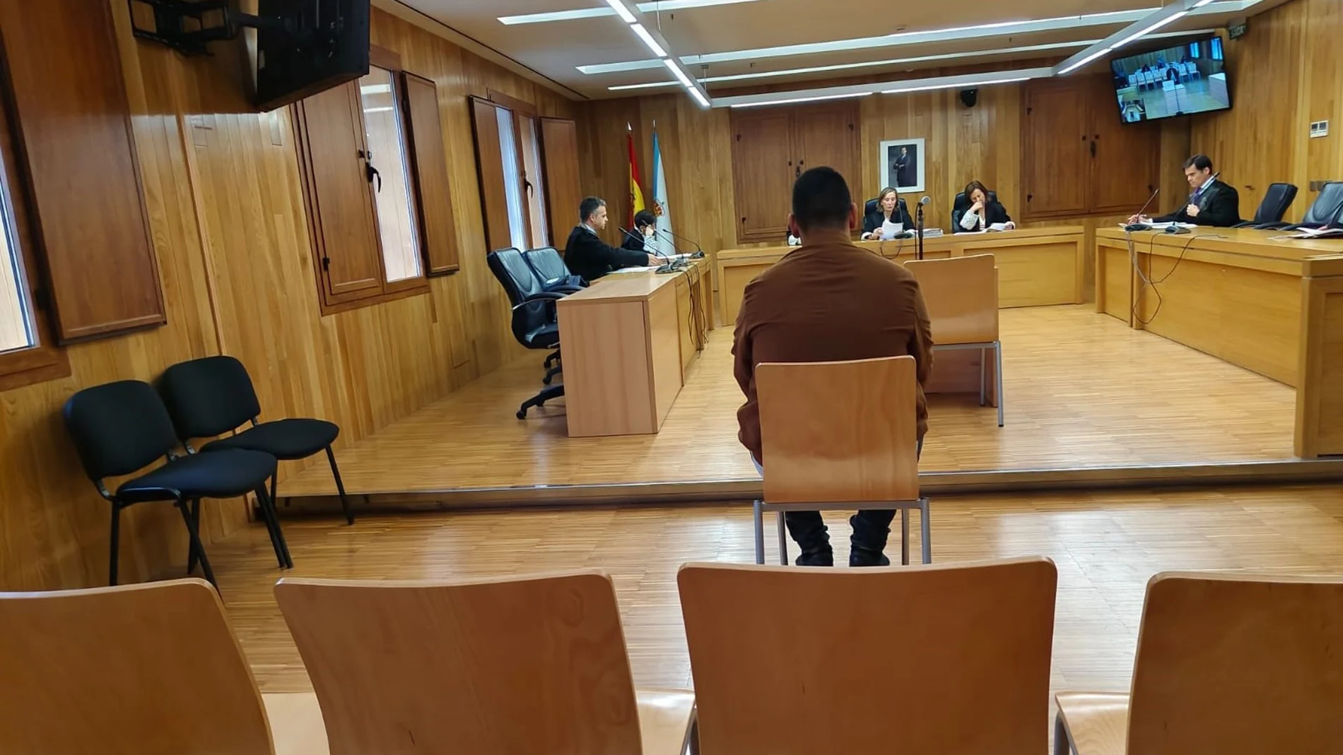 Evita la cárcel un joven que reconoció haber violado a una menor dos veces en un hotel de Lugo