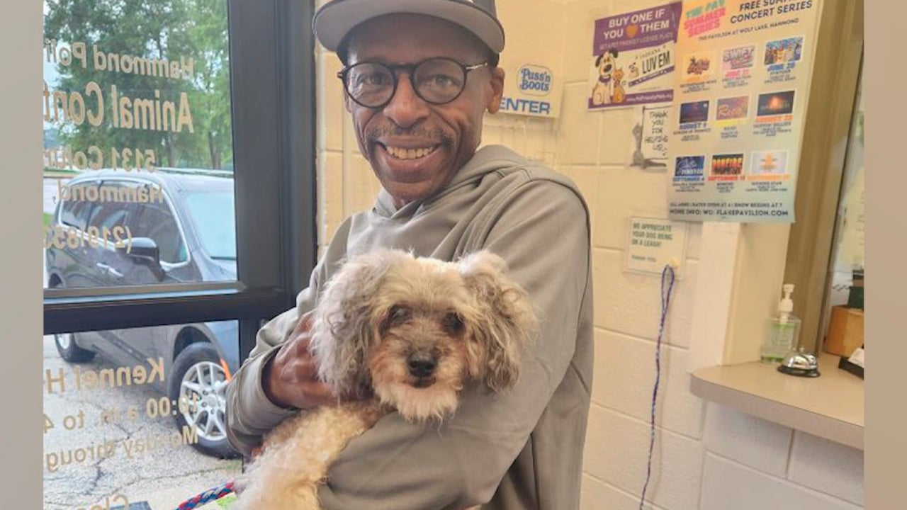 Se vuelve viral la historia de un hombre de Chicago que se reencontró con su perro perdido después de 10 años