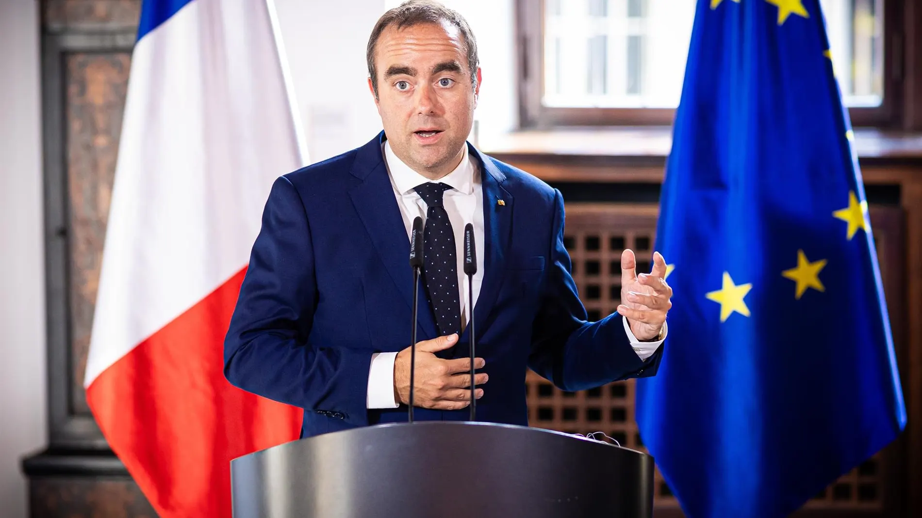 Francia.- Macron contempla disolver la Asamblea Nacional si cae el Gobierno de Lecornu