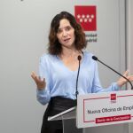 VÍDEO: Ayuso rechaza las lecciones "de machito" de Sánchez sobre el aborto: "He sufrido la pérdida de dos bebés"