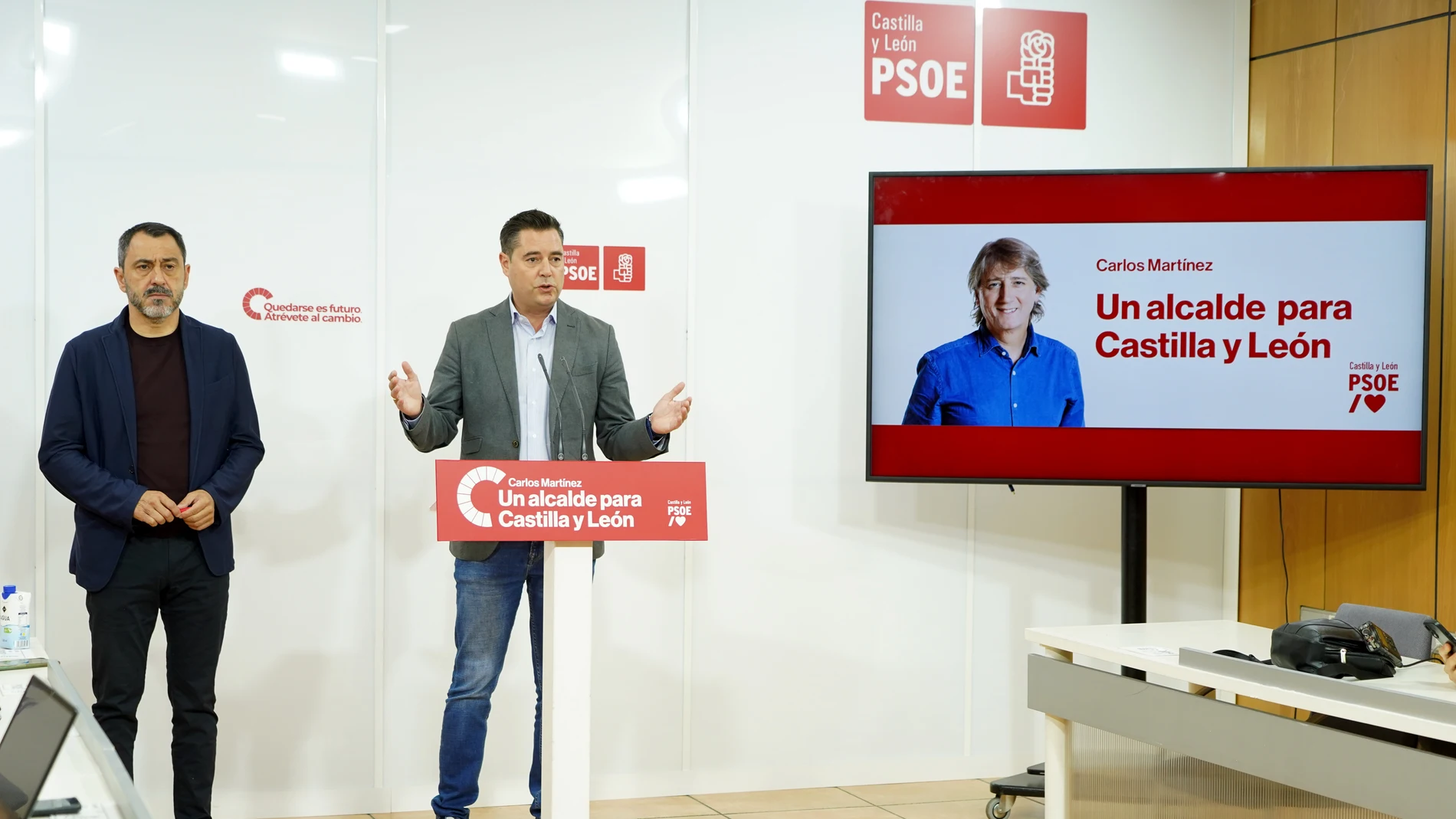 Daniel de la Rosa presenta la campaña "Un alcalde para todos" junto a Javier Muñoz