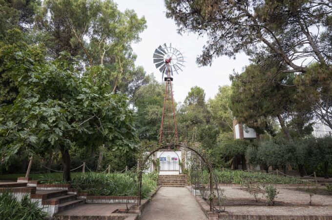 Madrid rehabilita los dos molinos de Chicago, instalados hace un siglo, en la Quinta de los Molinos