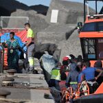 Gobierno advierte de que hay plazas para menores migrantes pero que Canarias no remite los expedientes para su traslado