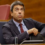 Mazón asiste a la sesión de control en Les Corts