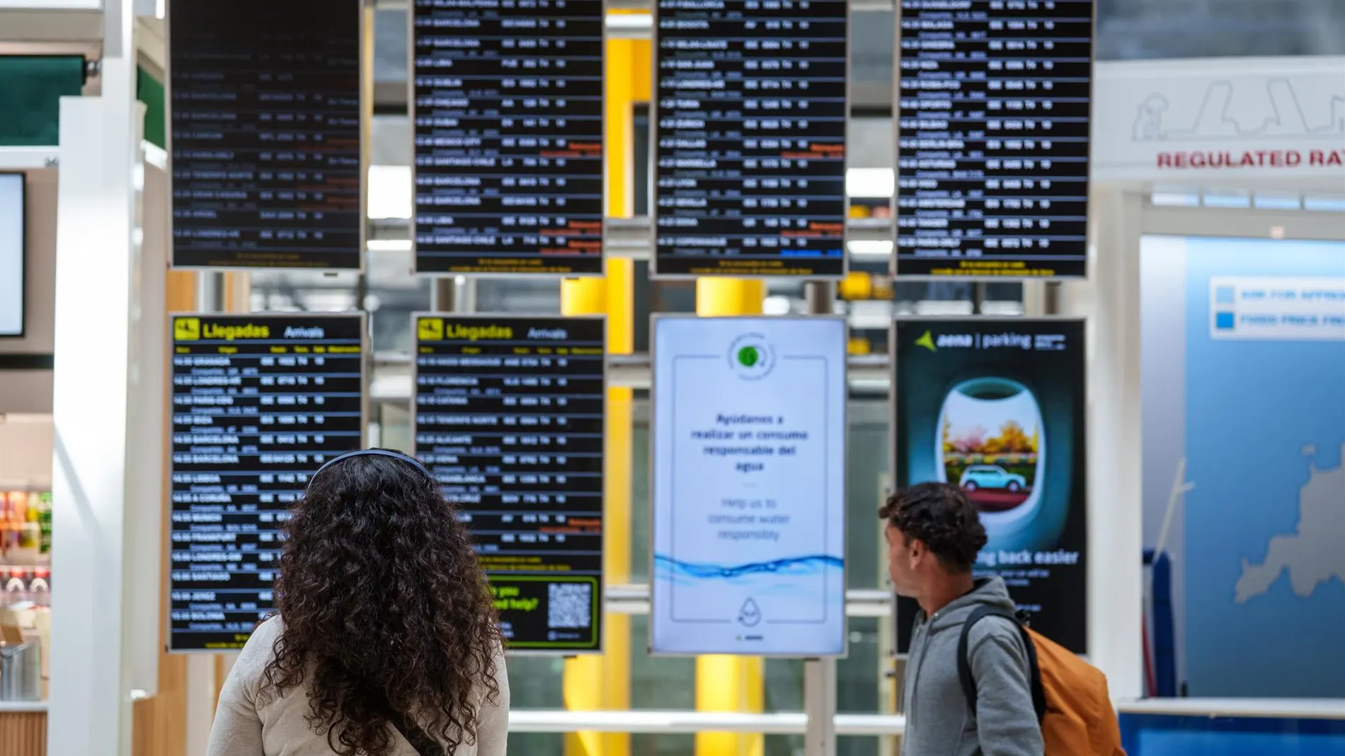 Economía.- El TJUE dicta que el impacto de un rayo en un avión exime de compensar por grandes retrasos o cancelaciones