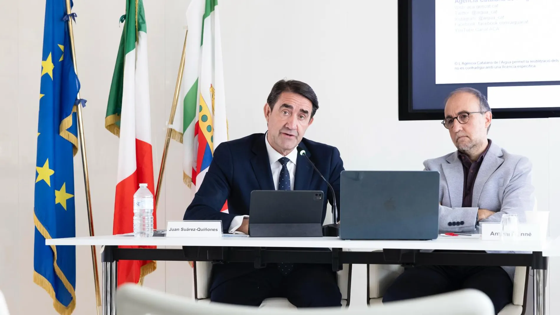 El consejero de Medio Ambiente, Vivienda y Ordenación del Territorio, Juan Caros Suárez-Quiñones, durante su interviene en Bruselas en el marco de una jornada europea sobre gestión hídrica