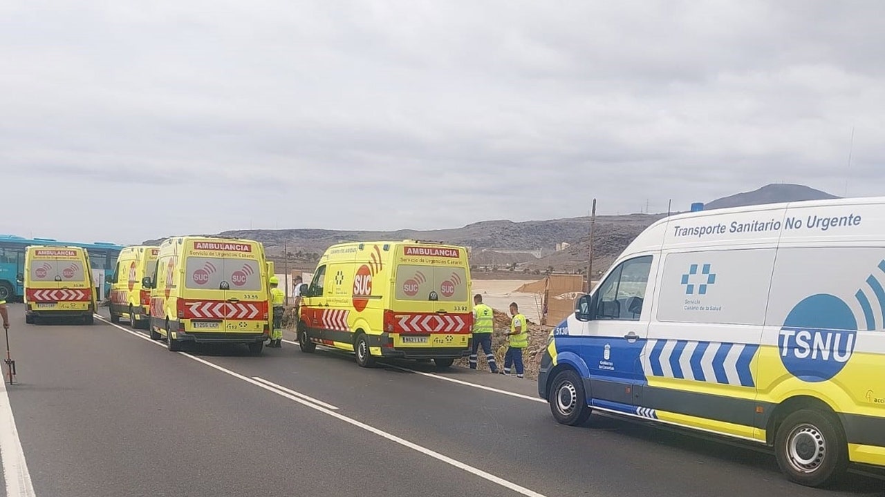 Un muerto y doce heridos en un choque frontal entre un autobús y un turismo en Gran Canaria
