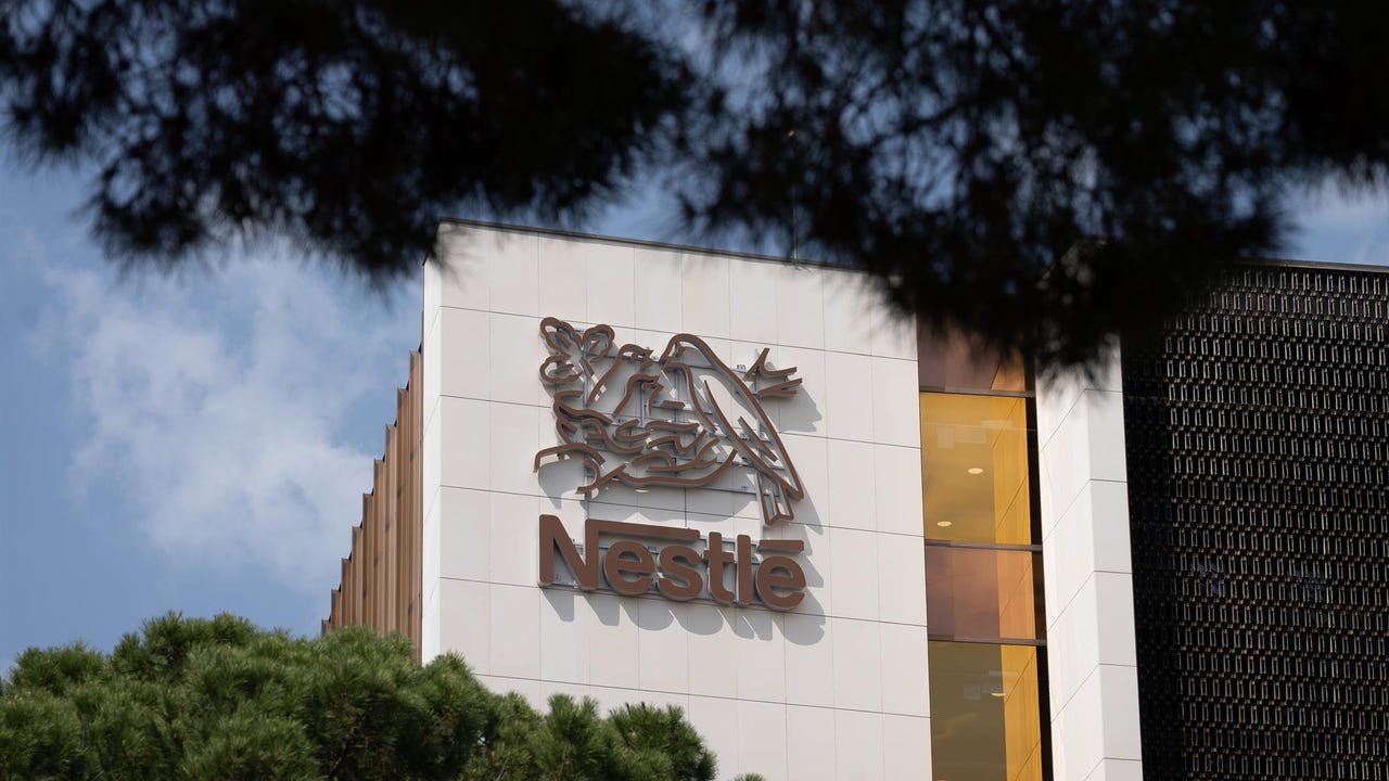 Inquietud entre los trabajadores de Nestlé en España tras el anuncio de la empresa de que reducirá 16.000 empleos