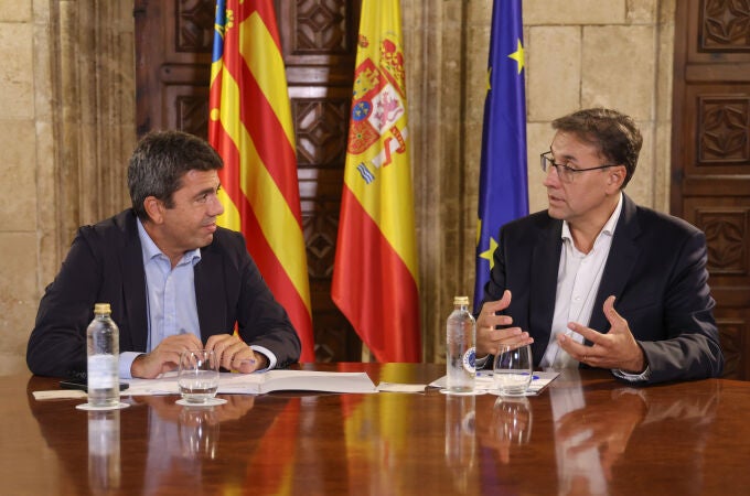 Mazón afirma sentirse "optimista" sobre Ford tras reunirse con un directivo de la empresa
