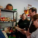 Conrado Íscar asiste a la inauguración del nuevo establecimiento