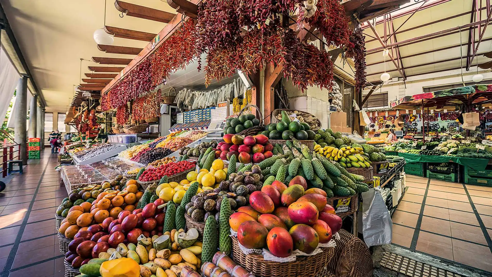 “72 euros por un puñado de frutas”: unas turistas españolas denuncian abuso en un mercado de Madeira