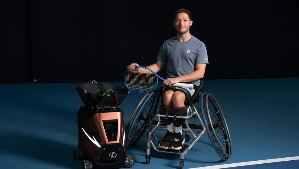 Embajador de Lexus, Alfie Hewett