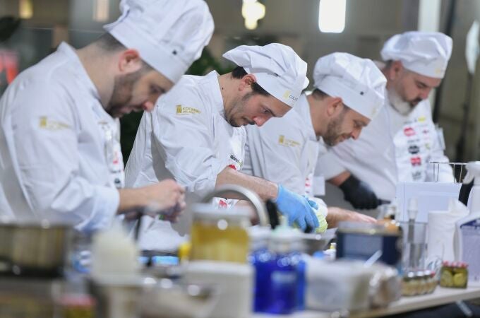 El concurso del mejor cocinero y camarero de Alicante cumple diez años