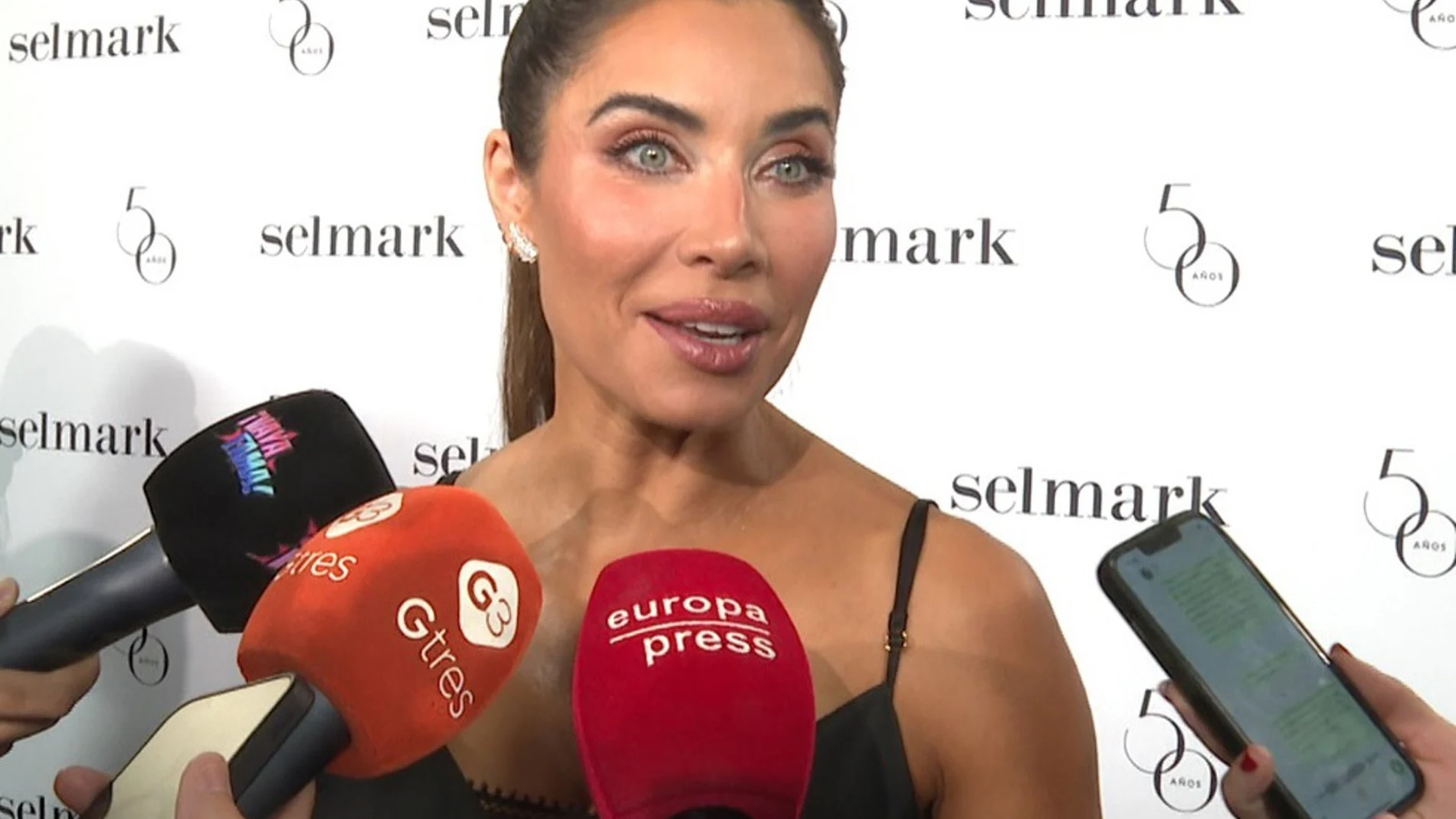 Pilar Rubio, orgullosa de la nueva faceta de cantante de Sergio Ramos: "Mi marido todo lo hace bien"