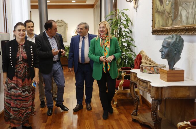  El consejero de Movilidad y Transformación Digital, José Luis Sanz Merino, se reúne con el presidente de la Diputación de Soria, Benito Serrano, para hacer seguimiento de los convenios en materia de TDT y Territorio Rural Inteligente